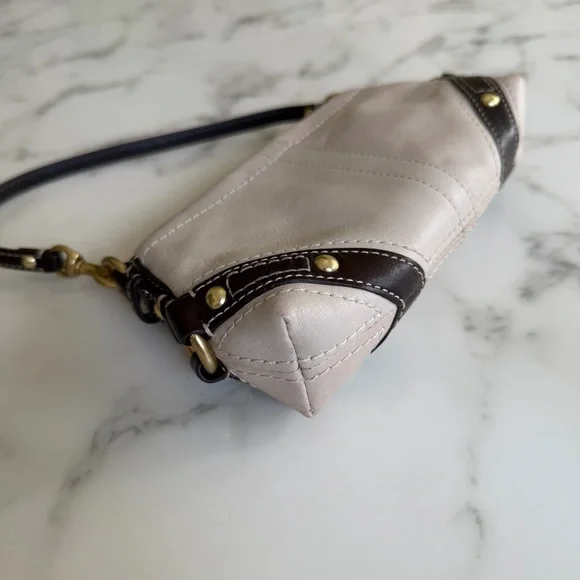 COACH Y2K Vintage Carly Leather Wristlet Mini Bag 40492 Parchment Ivory Brown - Picture 9 of 15